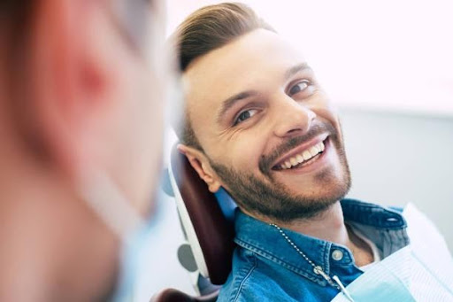 4 Best Ways To Maintain A Healthy Smile